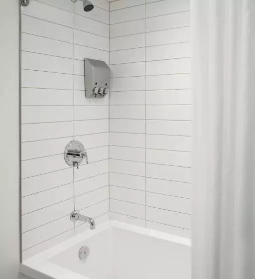 Standard-studio King-vuode, Delta Hotels By Marriott Mont Sainte Anne, Resort & Convention Center