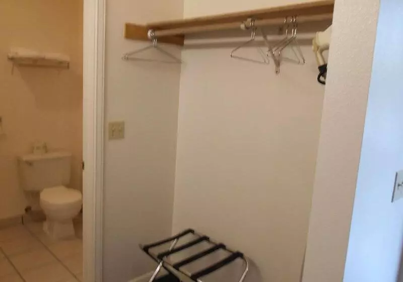 キングサイズベッドのエクゼクティブルーム, Guesthouse Inn Enumclaw