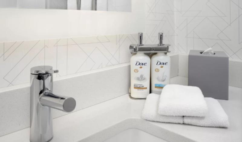 غرفة قياسية سرير كينج لذوى الإحتياجات الخاصة, Holiday Inn Express Washington Dc Bw Parkway, An Ihg