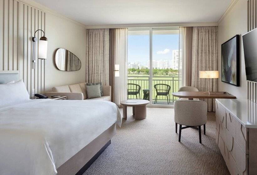 带高尔夫球场景观及夫妻床的标准房间, Jw Marriott Miami Turnberry Resort & Spa
