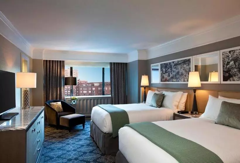 Deluxe-huone, Loews Regency New York