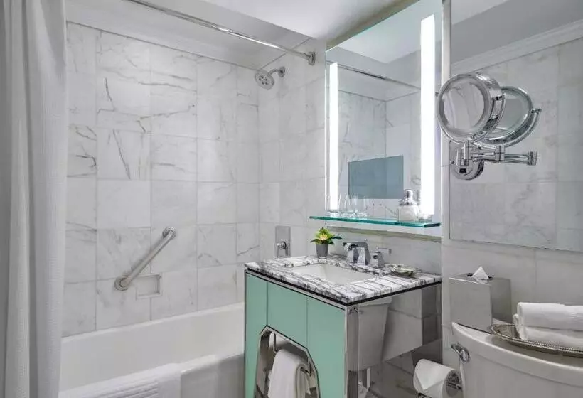 Executive-sviitti, Loews Regency New York