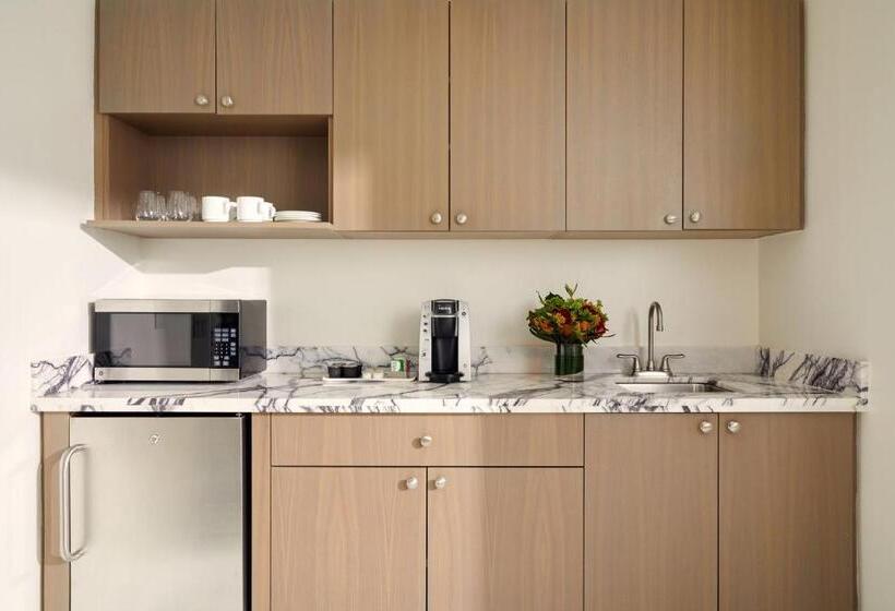 带2个卧室的套房, Loews Regency New York