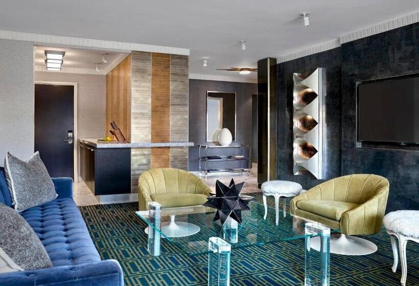 带1个卧室的经典公寓, Loews Regency New York