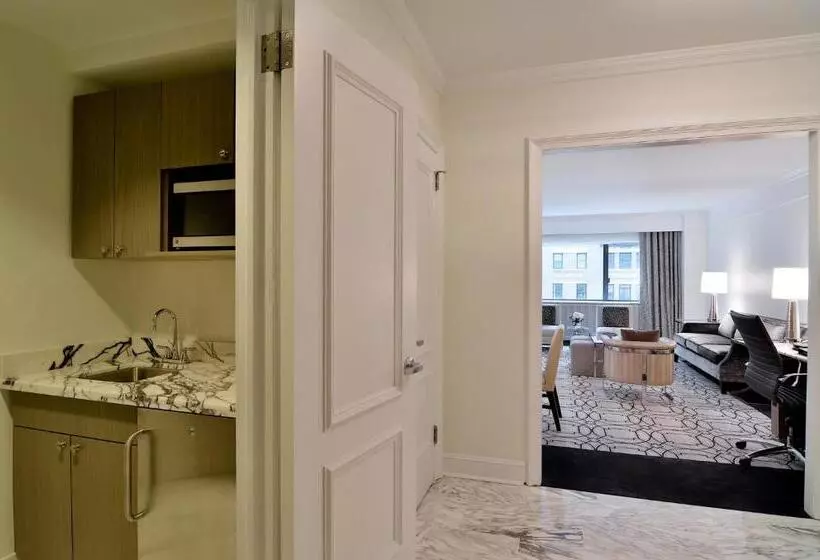 Suite with Terrace, Loews Regency New York