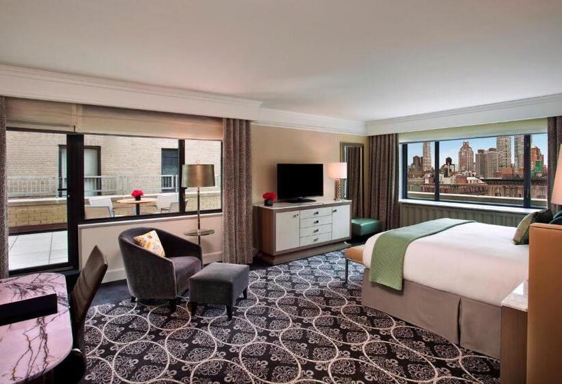 带露台的套间, Loews Regency New York