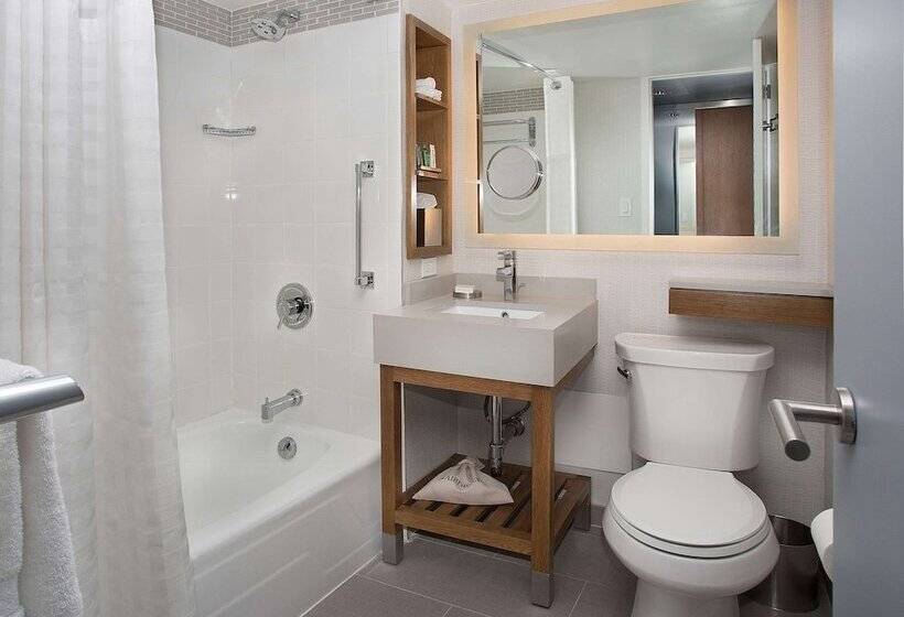 스탠다드 룸 더블 침대 2개, New York Hilton Midtown