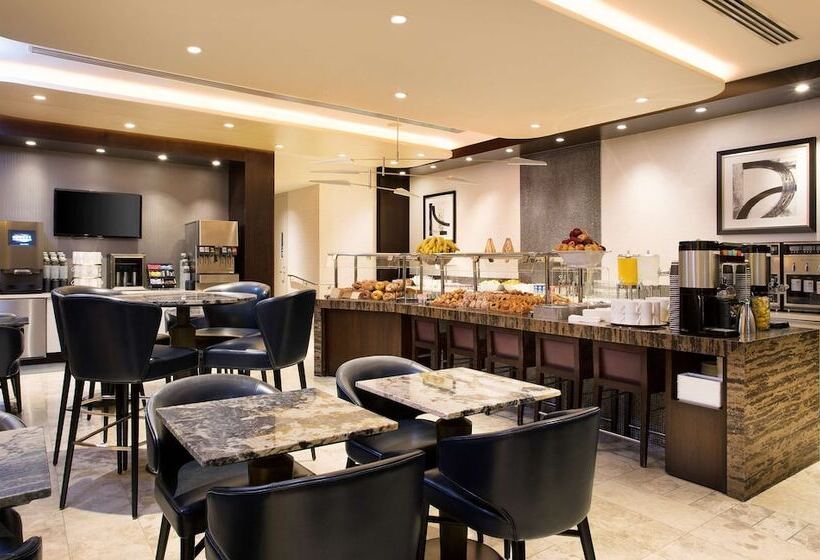 总统套房, New York Hilton Midtown