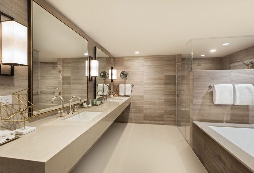 프레지덴셜 스위트, New York Hilton Midtown