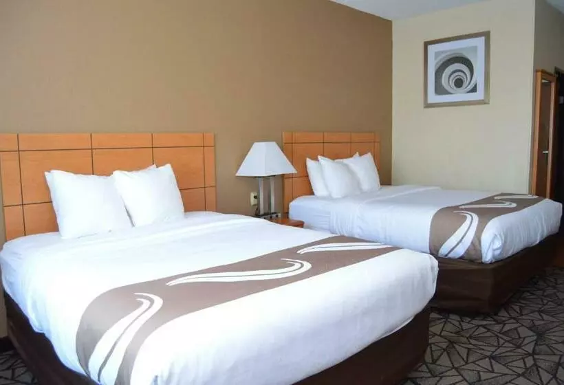 スタンダードルーム, Quality Inn Coralville   Iowa River Landing