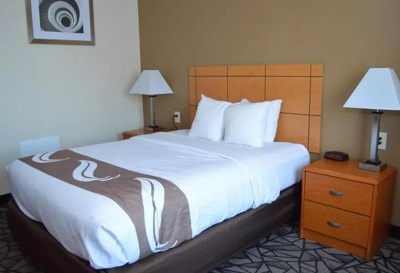 身障者適用スタンダードルーム, Quality Inn Coralville   Iowa River Landing