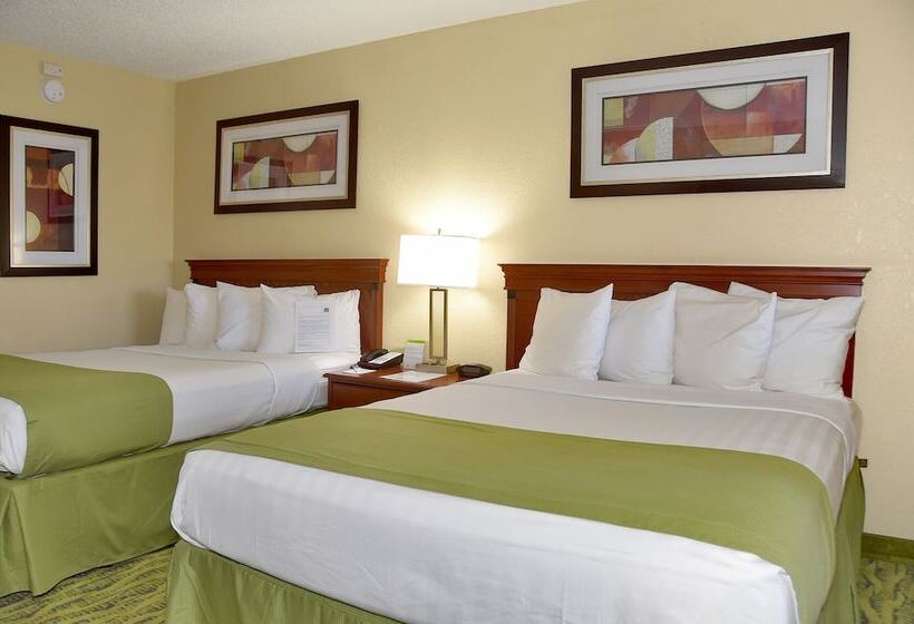 Люкс, Baymont By Wyndham Orlando East