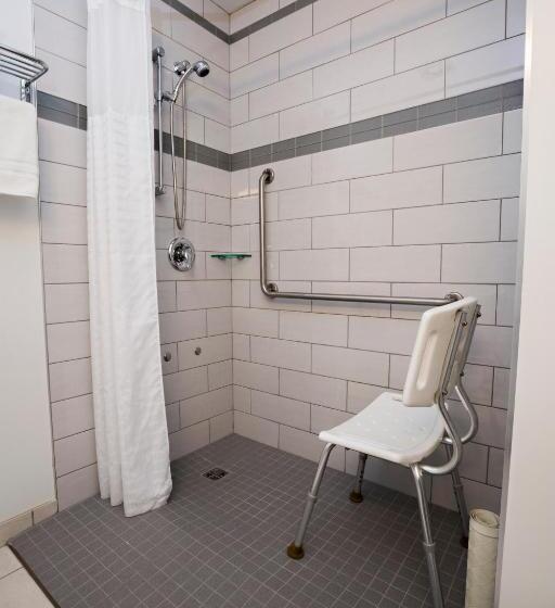 اتاق استاندارد برای معلولان, Tower Inn & Suites