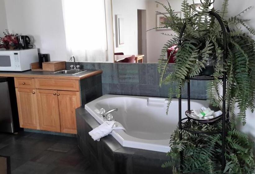 جناح غرفتين نوم, Tower Inn & Suites