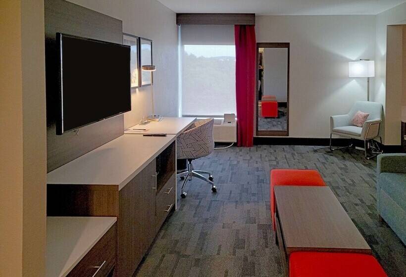 Люкс, Comfort Inn & Suites Wyomissing Reading