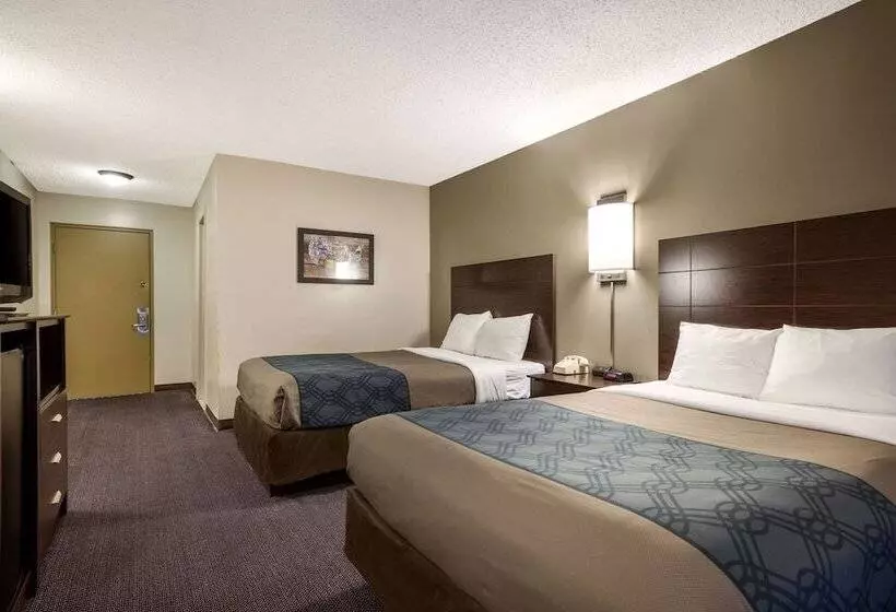 ２ダブルベッドのスタンダードルーム, Econo Lodge Darien Lakes