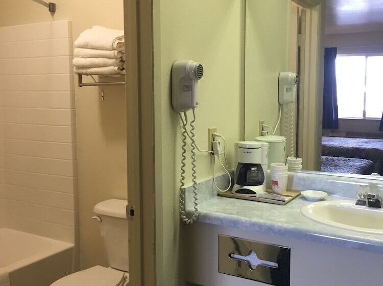 Номер Стандарт 2 Двуспальные Кровати, Days Inn By Wyndham Ridgecrest Near China Lake Naval Station
