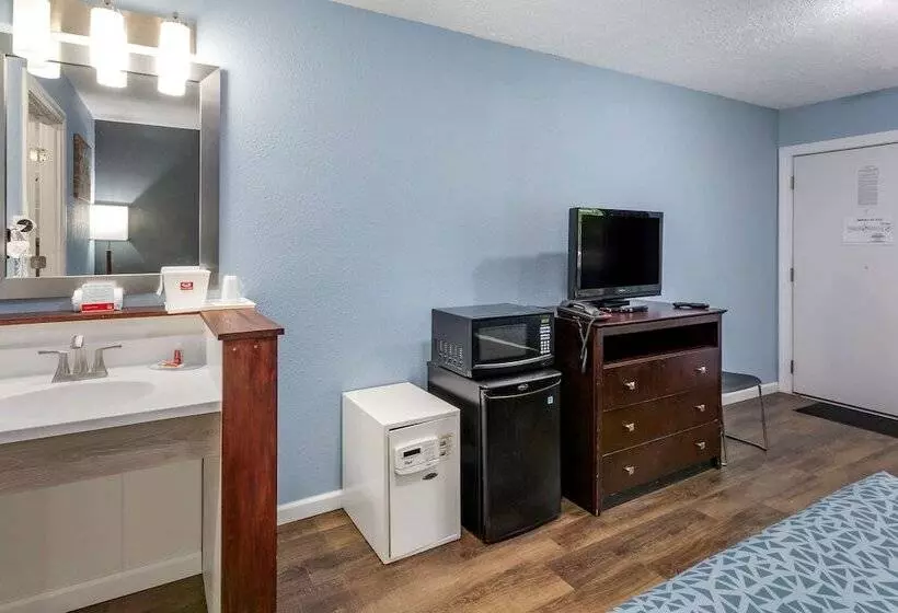Deluxe-huone, Econo Lodge Inn & Suites South