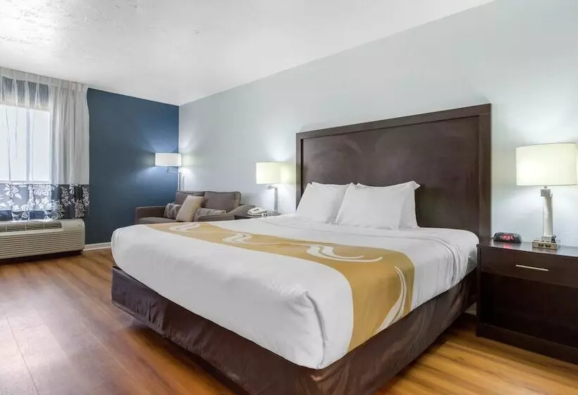 身障者適用キングサイズベッドルーム, Quality Inn Carolina Oceanfront