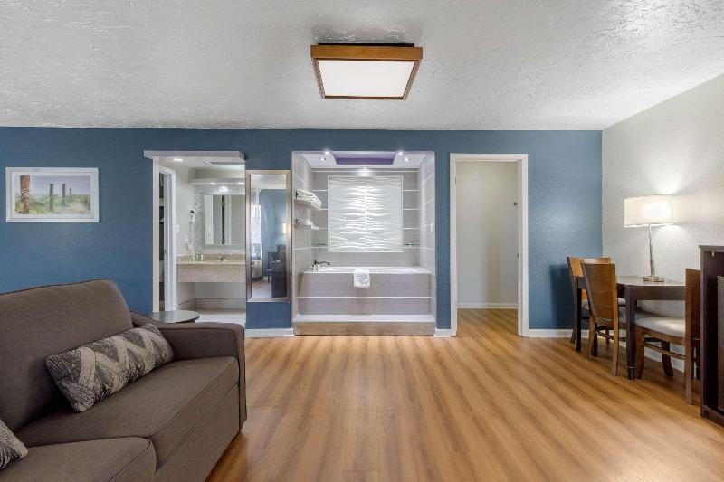 غرفة قياسية سرير كينج, Quality Inn Carolina Oceanfront