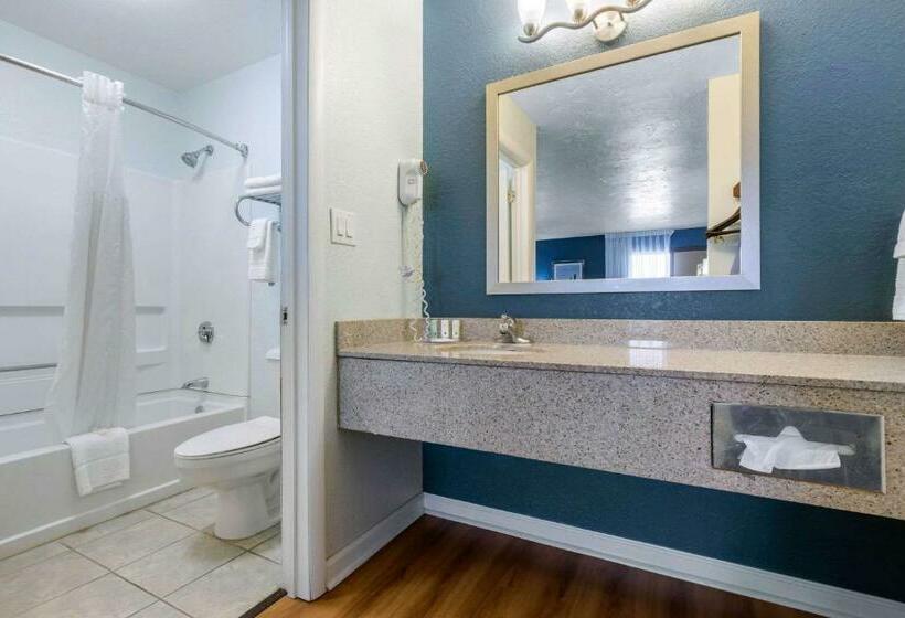 غرفه قياسيه سريرين مزدوجين, Quality Inn Carolina Oceanfront