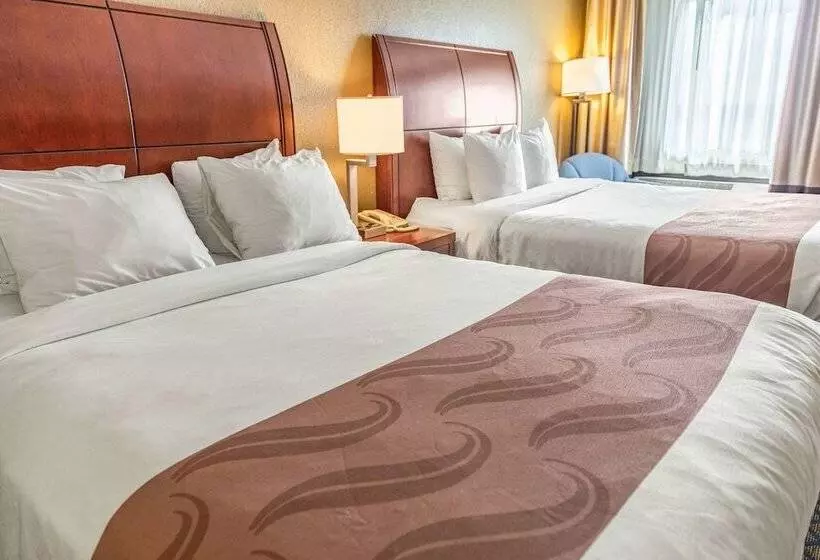 ２ダブルベッドのスタンダードルーム, Quality Inn & Suites