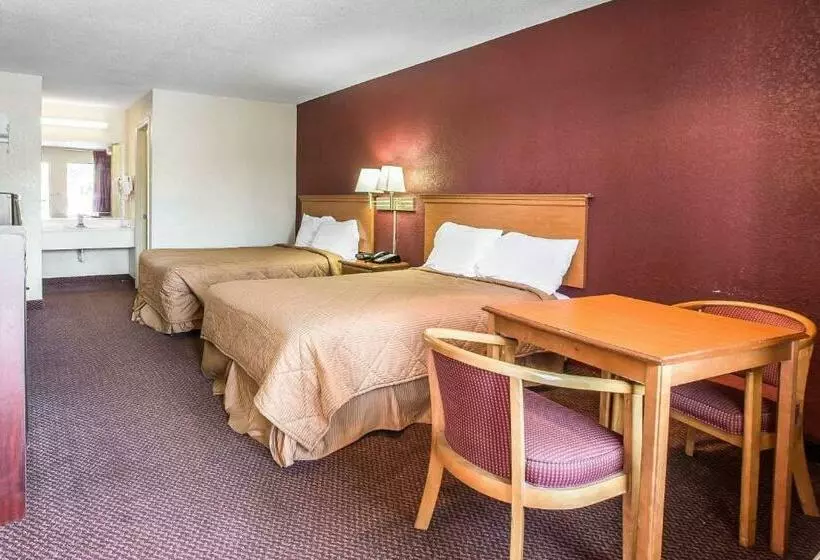 2ダブルベッドのスタンダードルーム, Rodeway Inn Expo Center