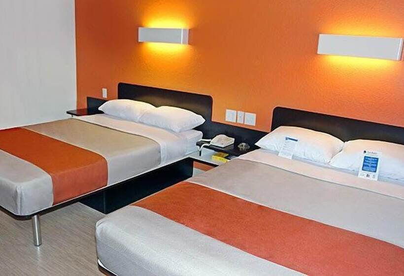 غرفة ديلوكس, Motel 6 Omaha, Ne