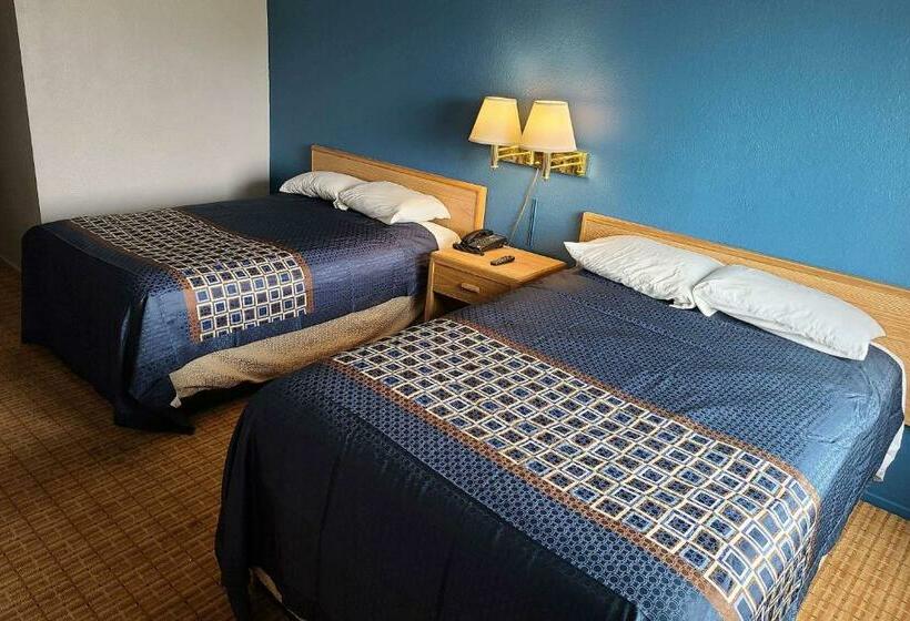 غرفه قياسيه سريرين مزدوجين, Travelodge By Wyndham Stockton