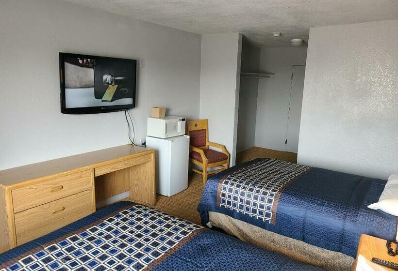 غرفه قياسيه سريرين مزدوجين, Travelodge By Wyndham Stockton