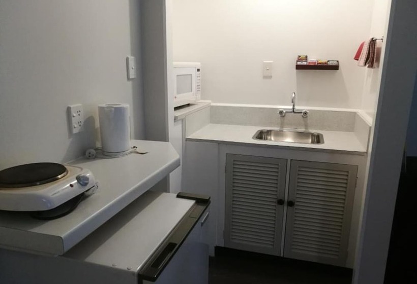 חדר סטודיו סטנדרד, Carrington Motel