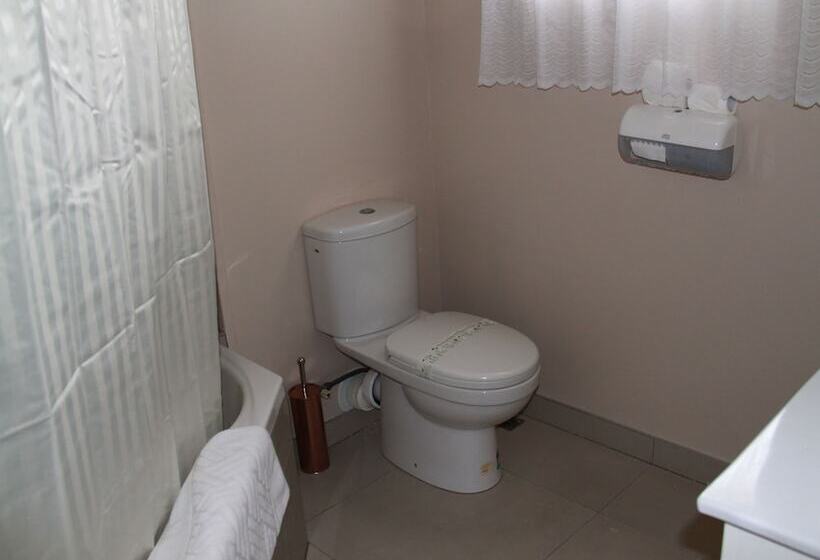Студия Deluxe, Asure Camelot Arms Motor Lodge