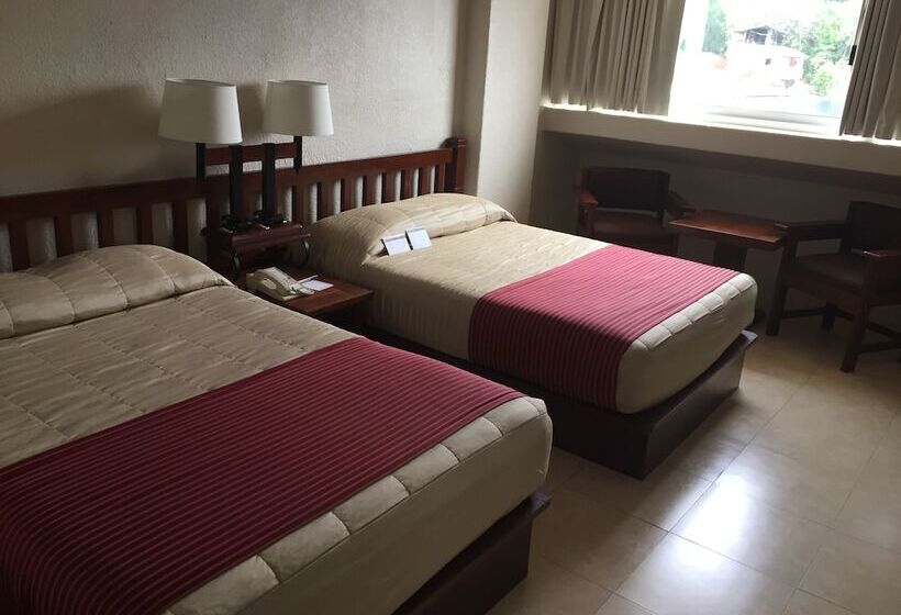 غرفه قياسيه سريرين مزدوجين, Fortin Plaza