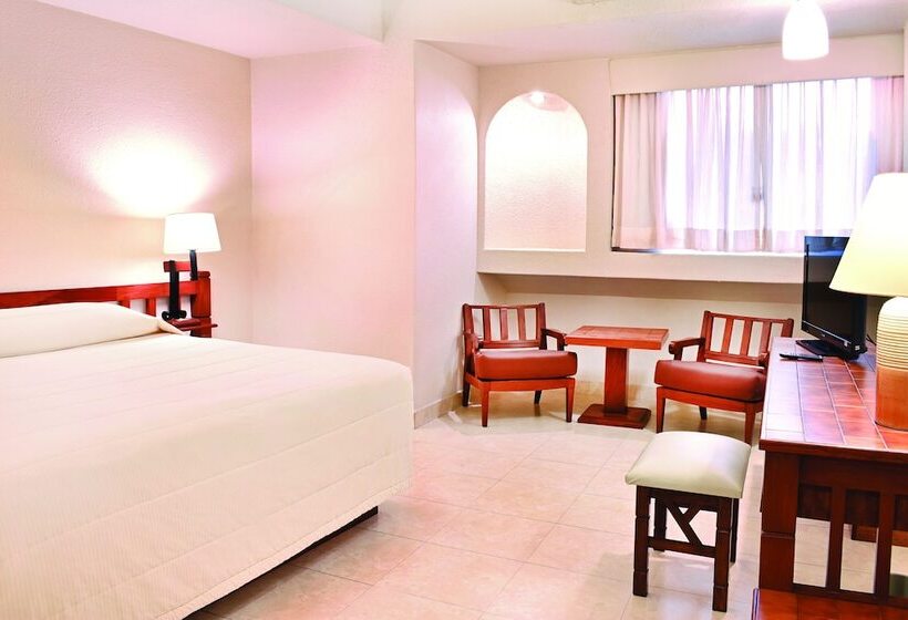 جناح جونيور, Fortin Plaza