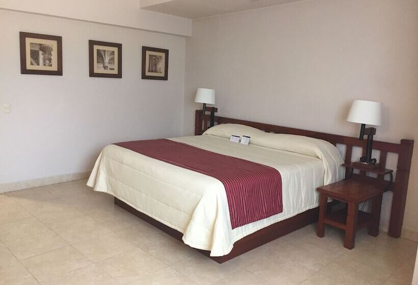 جناح جونيور, Fortin Plaza