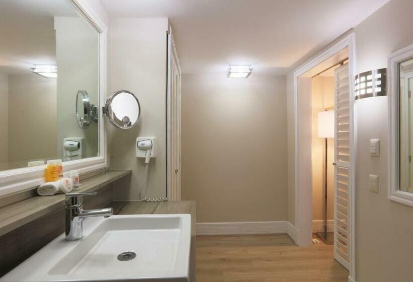 اتاق استاندارد با تخت بزرگ, Krystal Satelite Maria Barbara