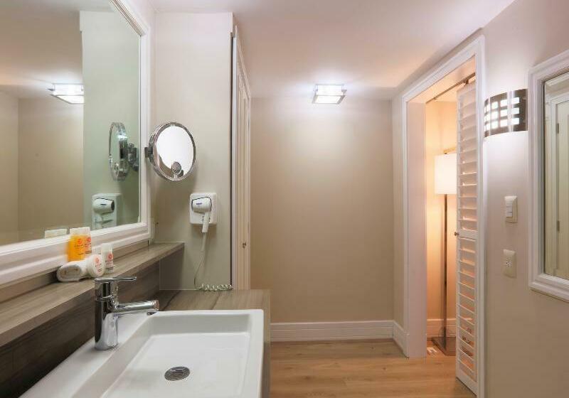 اتاق استاندارد, Krystal Satelite Maria Barbara