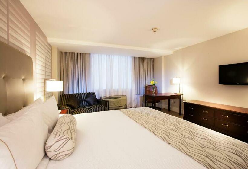 اتاق لوکس با تخت بزرگ, Krystal Satelite Maria Barbara