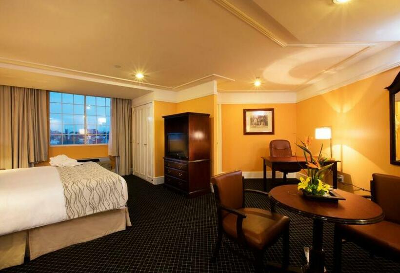 سوییت جونیور, Krystal Satelite Maria Barbara