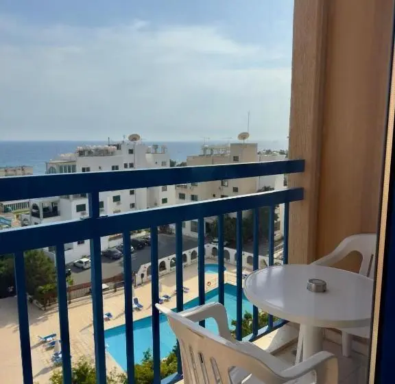Triple Room Sea View, Navarria Blue