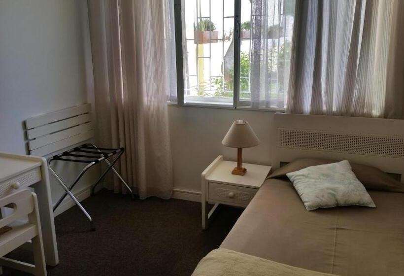 اتاق استاندارد یک نفره, Pension d'Avignon