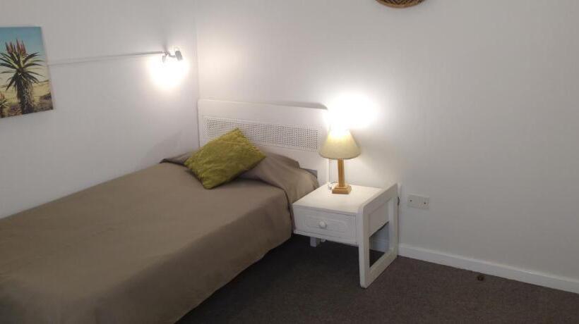 اتاق استاندارد یک نفره, Pension d'Avignon