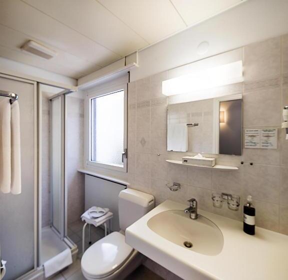 经济房, Stella Sa