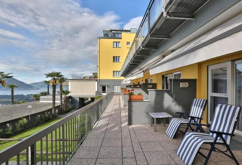 单人经济间, Stella Sa