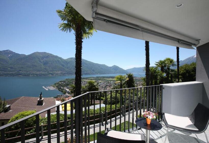 Suite with lake view, Stella Sa