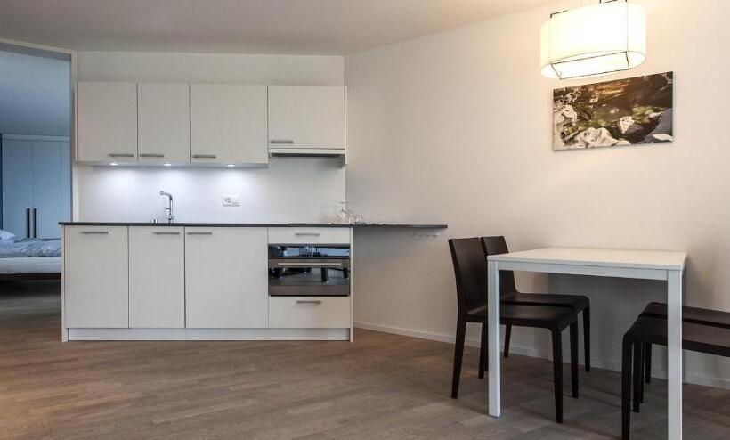 Suite with lake view, Stella Sa