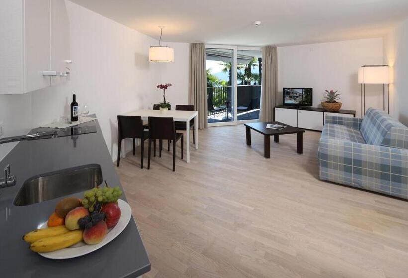 Suite with lake view, Stella Sa