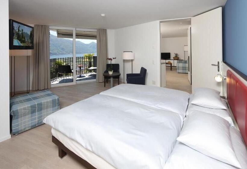 Suite with lake view, Stella Sa