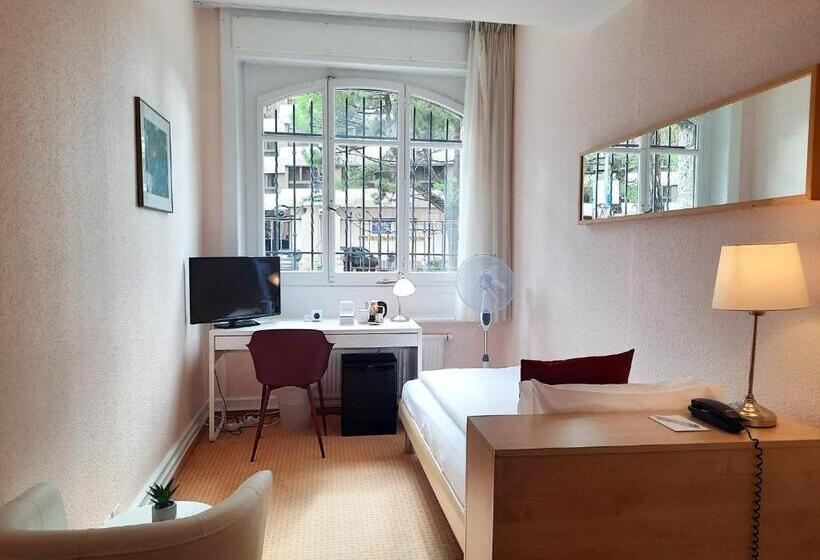 标准单人间, Villa Toscane