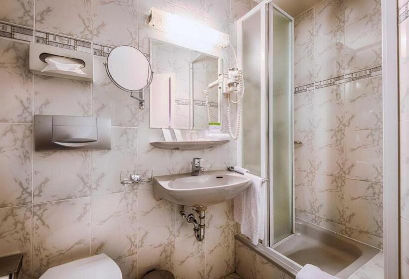 标准单人间, Villa Toscane